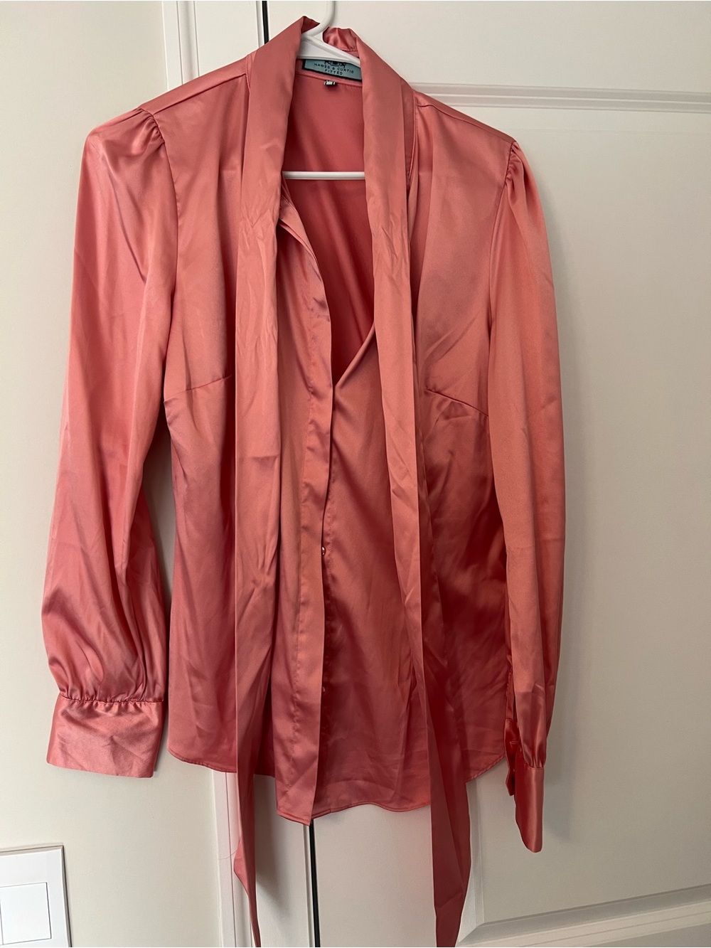 (Rare) Hawes and Curtis Coral Pussybow Blouse